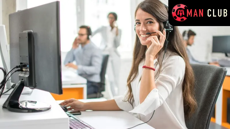 Live chat là hình thức liên hệ phổ biến hiện nay